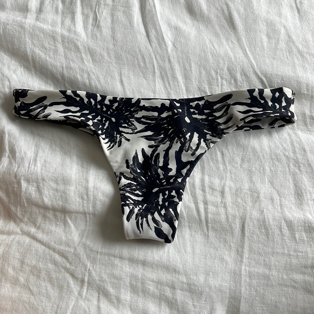 Mikoh leaf printed bikini bottoms